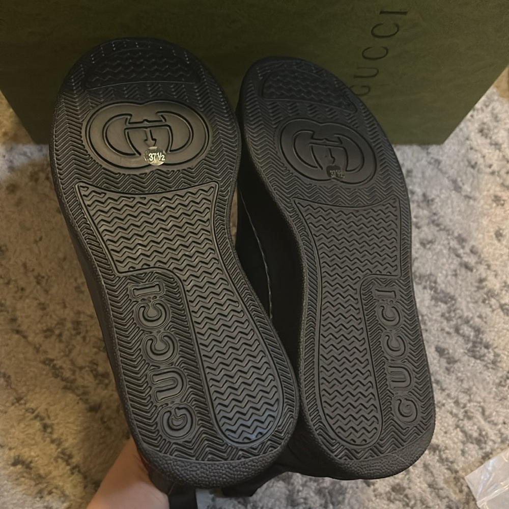 Gucci Women's GG Supreme Chelsea Boot - Picture 10 of 15